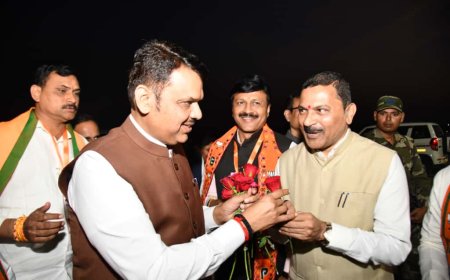 मुख्यमंत्री देवेंद्र फडणवीस यांचे आगमन व स्वागत...