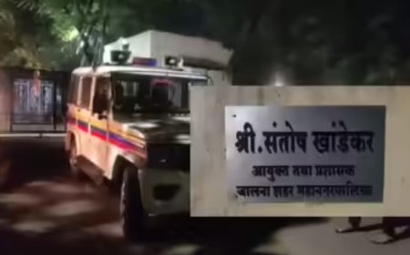 दहा लाखांची लाच घेताना मनपा आयुक्त अडकले...!