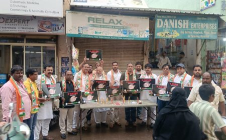 महीला डॉक्टरच्या आत्महत्या घटनेच्या निषेधार्थ युवक काँग्रेस अक्रामक