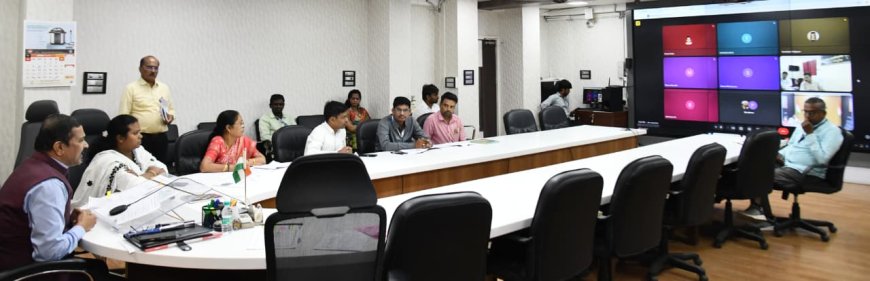 खरडलेल्या जमिनी व बुजलेल्या विहिरींच्या दुरुस्तीसाठी अर्थसहाय्य प्रस्ताव त्वरित पाठवा - जिल्हाधिकारी दिलीप स्वामी