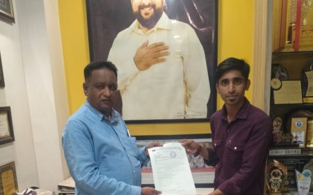 पत्रकार तौफिक शहेबाज यांचा इच्छुक उमेदवारीचा अर्ज दाखल, एमआयएमची उमेदवारी मिळण्याची अपेक्षा...