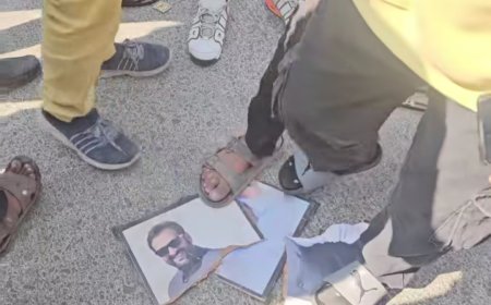 एमआयएमने केला माजी नगरसेवकांचा पत्ता कट, पक्षात फुट, इम्तियाज जलिल हटावचा नारा...