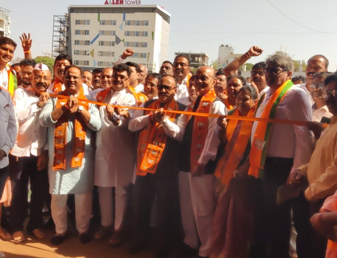 भाजपा मध्यवर्ती प्रचार कार्यालयाचे उद्घाटन संपन्न, शिवसेना-भाजपा युतीचा निर्णय अंतिम टप्प्यात - मंत्री अतुल सावे