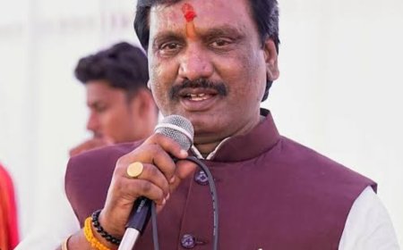 उच्च न्यायालयाच्या आदेशानंतरही मशाल चिन्ह न दिल्याने वाद, थेट निवडणूक आयुक्तांना फोन...