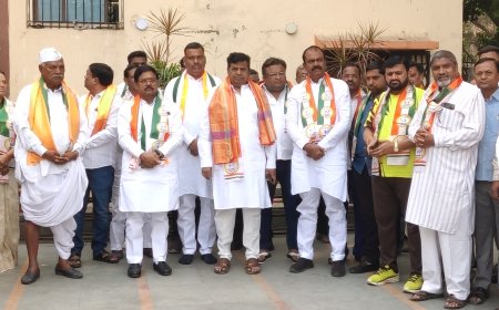 काँग्रेस - राष्ट्रवादी शरदचंद्र पवार आघाडीच्या प्रचाराचा नारळ फुटला, प्रभाग क्रं. 10 चे उमेदवार सचिन तांगडे यांच्या प्रचाराला सुरुवात...