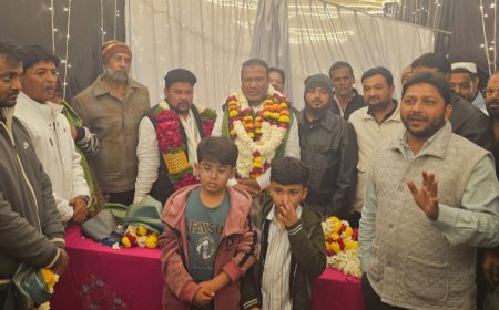 आलमगीर काॅलनीत काँग्रेसचे उमेदवार शेख सलिम युसुफ यांचे जंगी स्वागत...