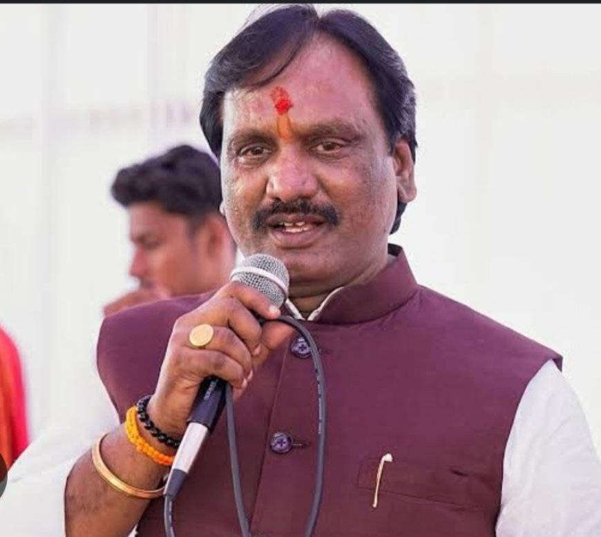 उच्च न्यायालयाच्या आदेशानंतरही मशाल चिन्ह न दिल्याने वाद, थेट निवडणूक आयुक्तांना फोन...