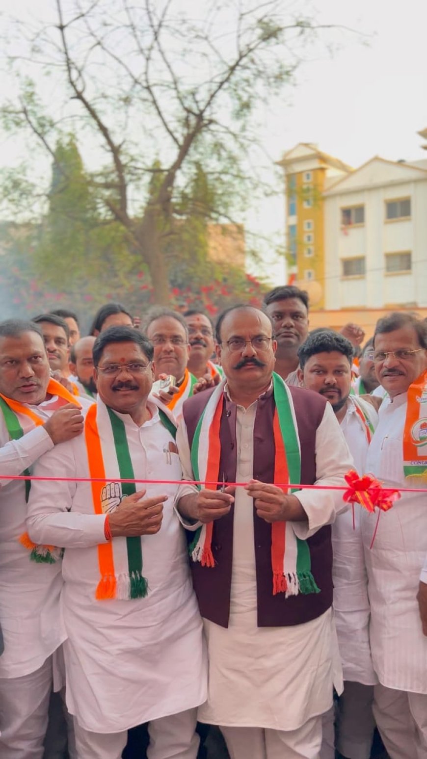 शेख सलिम युसुफ यांच्या प्रचार कार्यालयाचे उद्घाटन प्रदेशाध्यक्ष हर्षवर्धन सपकाळ यांच्या हस्ते संपन्न