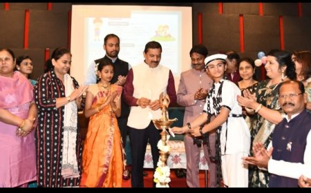 बालसाहित्याकडे द्या विशेष लक्ष, जिल्हाधिकारी यांची साहित्यिकांना साद...