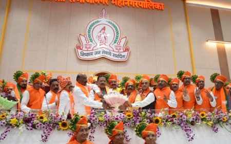 अखेर भाजपाचे समीर राजूरकर महापौर, उपमहापौर बनले शिवसेनेचे राजेंद्र जंजाळ, महापौरांची सुत्रे हाती घेतल्यानंतर मुख्यमंत्र्यांची भेट...