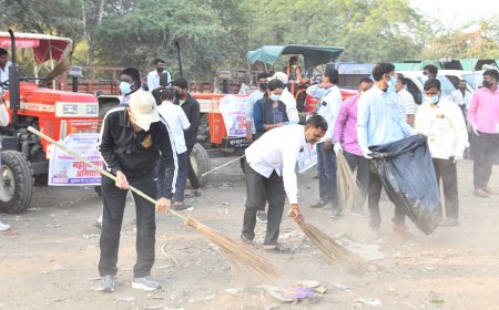 दोन हजार लोकांच्या श्रमदानातून वेरुळ चकाचक...!