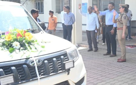 कर्तव्यपूर्तीचा सन्मान, ग्रामीण पोलीस दलातील सेवानिवृत्त अधिकाऱ्यांना सजवलेल्या वाहनातून भावपूर्ण निरोप...