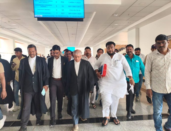 सोमनाथ सूर्यवंशी कोठडी मृत्यू प्रकरणी अॅड प्रकाश आंबेडकर यांनी न्यायालयात बाजू मांडली...