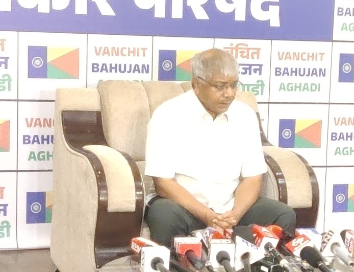 पंतप्रधान मोदींच्या राजीनाम्यासाठी वंचितचे मुंबईत धरणे आंदोलन - अॅड बाळासाहेब आंबेडकर