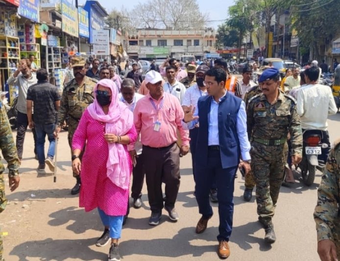 शहागंज येथे 35 अतिक्रमण निष्कासित, 30 हातगाडींचे साहित्य जप्त...