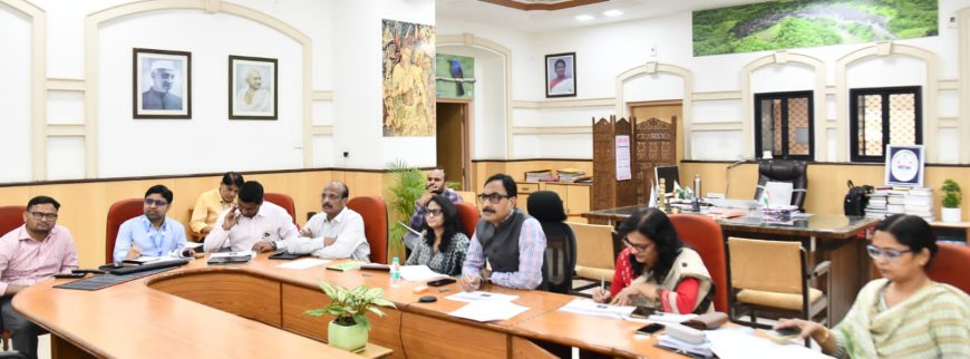 ग्रामीण आवास योजनेच्या उद्दीष्ट पूर्तीसाठी कामांना गती द्यावी - विभागीय आयुक्त जितेंद्र पापळकर