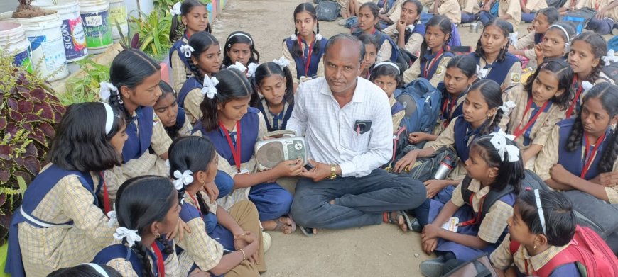 आज जागतिक रेडिओ दिन... डिजिटल युगात जादू कायम...!