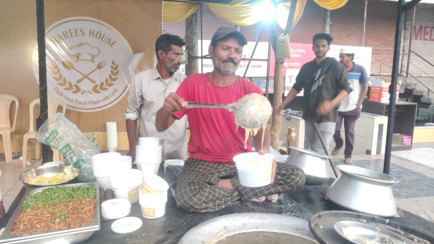 पवित्र रमजान महिन्याच्या पहिल्या रोजा इफ्तार खरेदीसाठी बाजारपेठेत गर्दी...