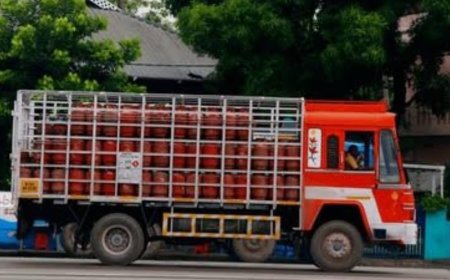 घरगुती एलपीजीचा पुरेसा साठा उपलब्ध, अफवांवर विश्वास ठेवू नका, प्रशासनाचे आवाहन...