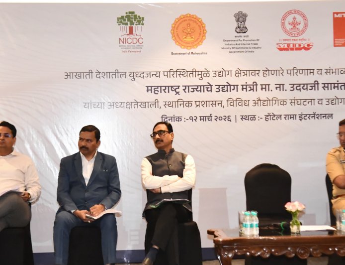 गॅस सिलिंडर पुरवठा सुरळीत ठेवण्यासाठी अन्न व नागरी पुरवठा विभागामार्फत राज्यभरात नियंत्रण कक्ष, जिल्हास्तरीय समित्या स्थापन...