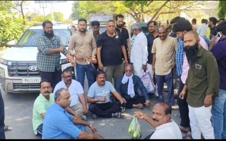 रस्त्यावरील भाजी विक्रेत्यांना हटवण्यासाठी भाजपाच्या नगरसेवकांना करावा लागला रस्ता रोको आंदोलन...!