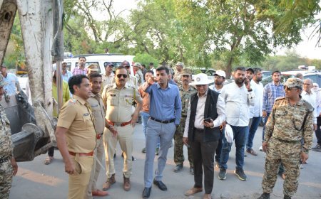 अखेर मनपाचा बुलडोझर रस्त्यावर, 144 अतिक्रमणे जमीनदोस्त, अमोल येडगे यांची पाहणी...