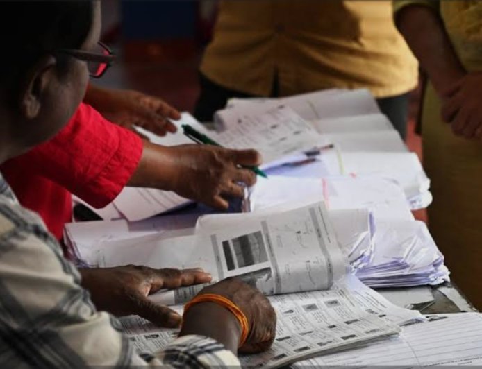 जिल्ह्यात 73.69 टक्के मतदारांच्या मॅपिंगचे काम पूर्ण, मतदारांमध्ये जनजागृती करण्याचे निर्देश...