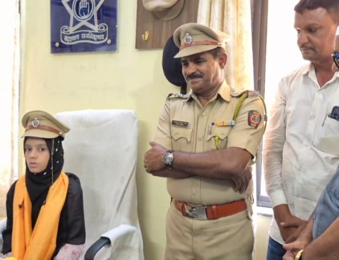 सिल्लोडमध्ये प्रेरणादायी उपक्रम, सहावीची विद्यार्थीनी बनली एका दिवसासाठी पोलिस निरीक्षक...!