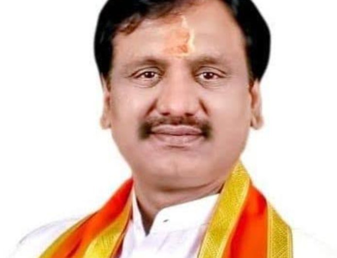 अंबादास दानवे यांना विधानपरिषदेची उमेदवारी, उध्दव ठाकरे यांनी केली घोषणा...!