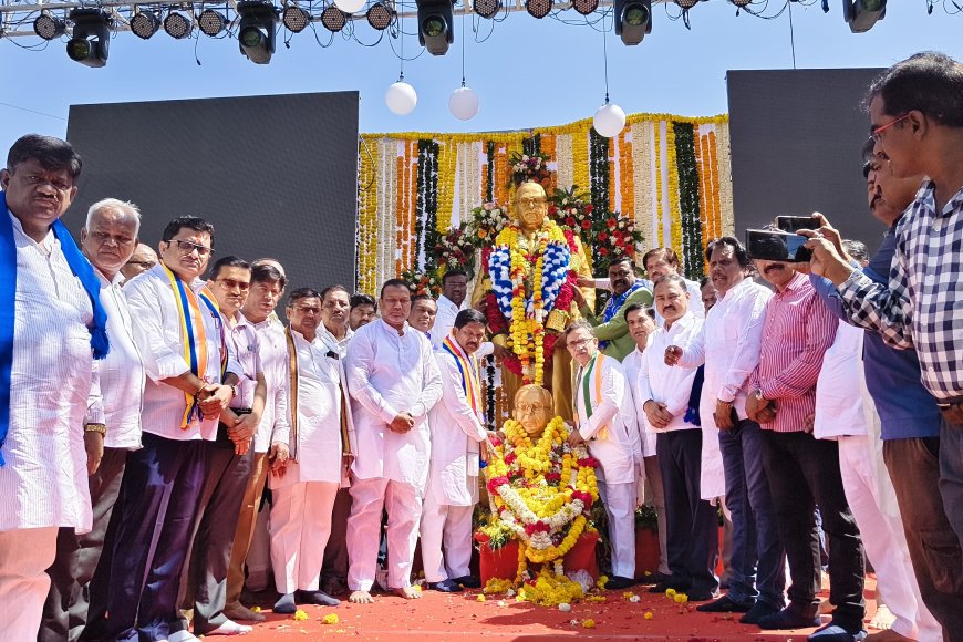 डॉ. बाबासाहेब आंबेडकर यांच्या जयंतीनिमित्त काँग्रेसचे अभिवादन