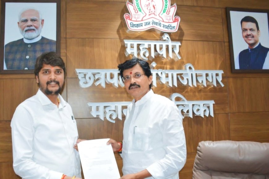 मराठी शाळांच्या विकासासाठी नगरसेवक पदाचे मानधन महापौरांना सुपूर्द, ॠषीकेश जैस्वाल यांचा निर्णय...