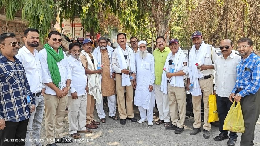 उन्हात कर्तव्य बजावणाऱ्या वाहतूक पोलिसांचा केला सन्मान...!