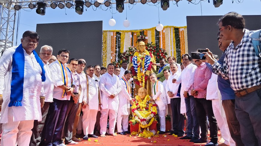 डॉ. बाबासाहेब आंबेडकर यांच्या जयंतीनिमित्त काँग्रेसचे अभिवादन