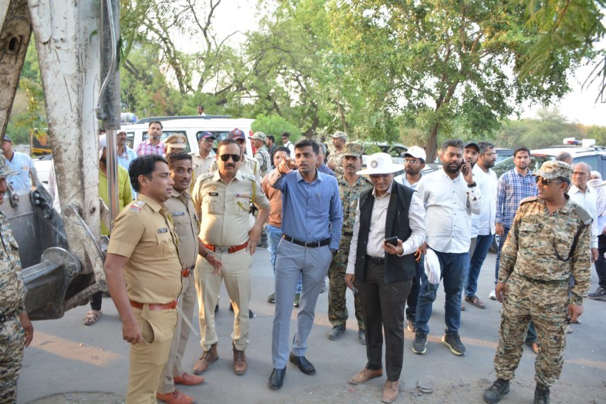 अखेर मनपाचा बुलडोझर रस्त्यावर, 144 अतिक्रमणे जमीनदोस्त, अमोल येडगे यांची पाहणी...
