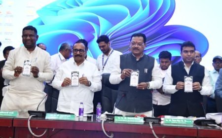 "योजना सामाजिक न्यायाच्या" पुस्तिकेचे विमोचन...!