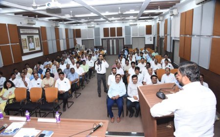 वाळूज औद्योगिक क्षेत्रातील उद्योगांनी गुंठेवारी नियमित करुन घ्यावी - विभागीय आयुक्त जी श्रीकांत