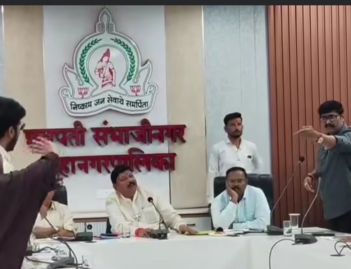 कच-याच्या कंपनीला एमआयएमच्या नगरसेविकेने मोटाभाई म्हटल्याने खडाजंगी...!