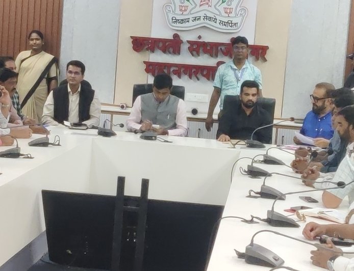 भाजपा नगरसेवकांच्या अवैध बांधकामावर बुलडोझर कधी चालवणार, इम्तियाज जलिल यांचा मनपा आयुक्तांना सवाल...!