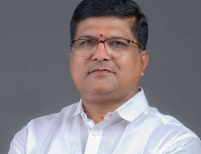 औरंगाबाद - जालना विधानपरिषद निवडणुकीसाठी सुहास शिरसाट यांना उमेदवारी, भाजपाने 11 उमेदवारांची केली नावे जाहीर...!