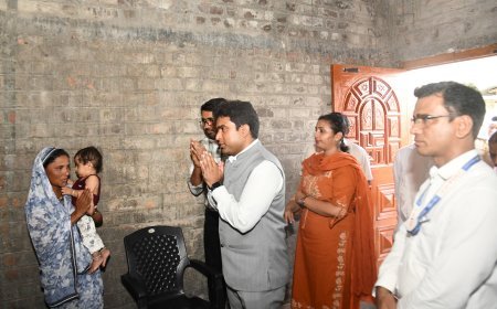 जिल्हाधिका-यांनी शेतकरी आत्महत्याग्रस्त कुटुंबांची भेट घेऊन केली विचारपूस...