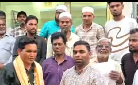 शहरातील प्रभाग क्रमांक 14 मध्ये बीएलओ 12 दिवसांनंतर रुजू, एमआयएमची स्वागत करुन गांधीगिरी...!