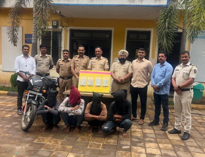 कंपनीतील चोरीचा पर्दाफाश, चार आरोपी जेरबंद, साडेचार लाख रुपयांचा मुद्देमाल जप्त...!