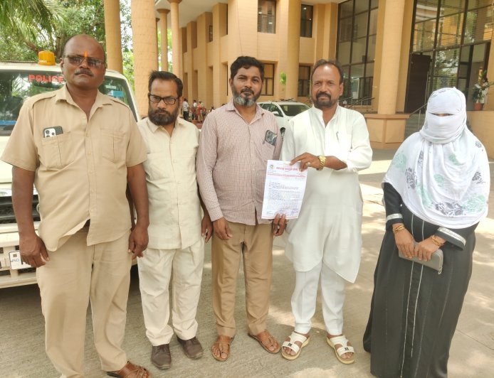 वाळूज पोलिस ठाण्यातील कर्मचाऱ्यांविरोधात कारवाईची शिवसेना महाराष्ट्र वाहतूक सेनेची मागणी...!