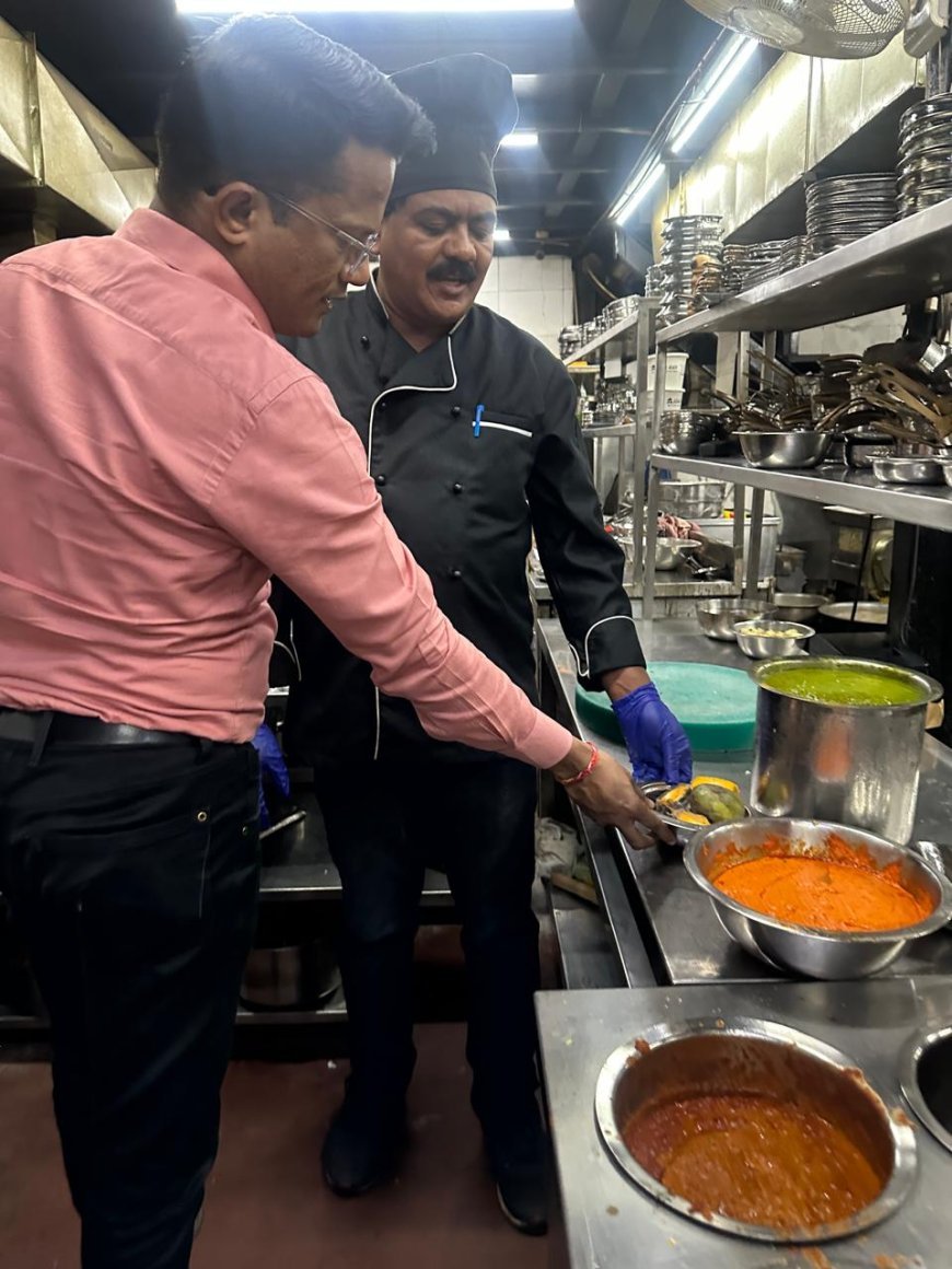 शहरातील रेस्टॉरंटवर छापा, बुरशी आलेले अन्न, अस्वच्छता, परवाने केले निलंबित...!