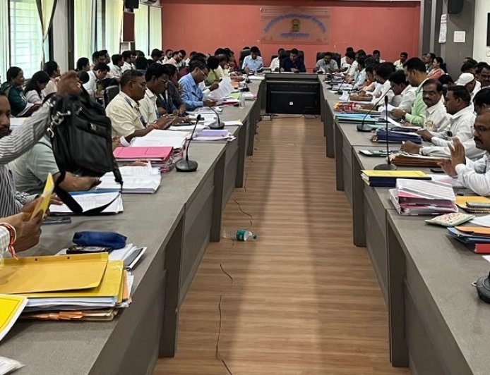 महामार्ग सुरक्षा बळकटीकरणासाठी जिल्हा कृती दलाची स्थापना, जिल्हाधिका-यांचे आदेश