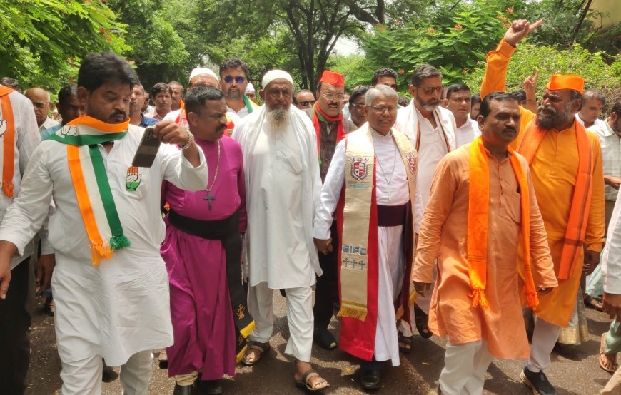 मराठा आरक्षणाच्या मागणीसाठी सर्वपक्षीय, सर्वधर्मीय शिष्टमंडळाचे विभागीय आयुक्तांना निवेदन