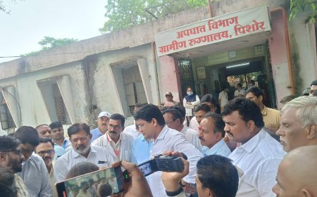 पिशोर,  12 वर्षांपासून एकच डाॅक्टर प्रभारी म्हणून कार्यभार सांभाळत असल्याचे ऐकून मंत्र्यांचे ओएसडी झाले आवाक...