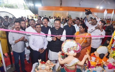 गणेशोत्सव 2026:  गणेशमूर्ती विक्री स्टाॅलचे पालकमंत्री संजय शिरसाठ यांच्या हस्ते उद्घाटन