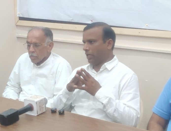 हौसलो की उडान कार्यक्रमात येणार प्रसिद्ध निवेदिका अनघा मोडक, गरजू विद्यार्थ्यांना शैक्षणिक स्काॅलरशिप वितरण होणार...!