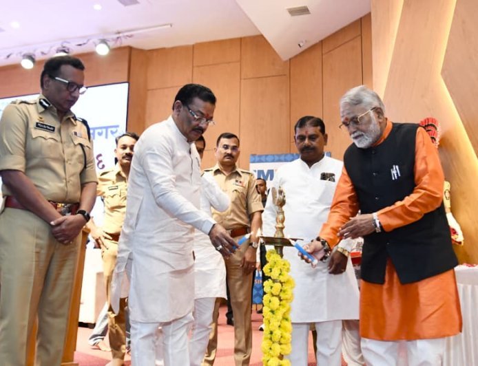 सार्वजनिक गणेशोत्सव शांततेत, सुरक्षित व उत्साहपूर्ण वातावरणात साजरा करा - पालकमंत्री संजय शिरसाठ